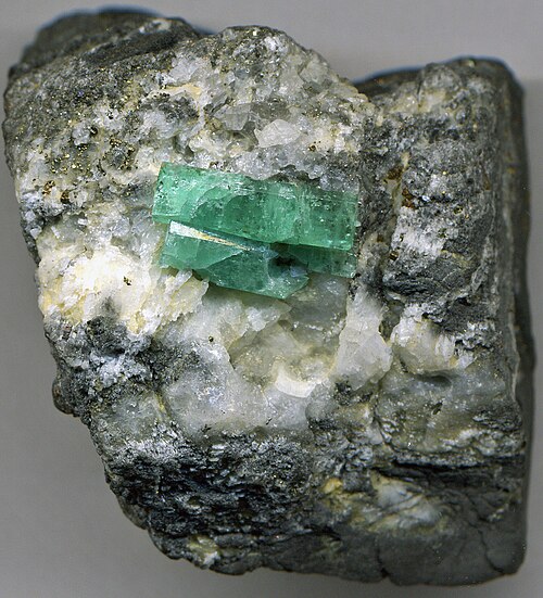Natural Emerald Gemstone